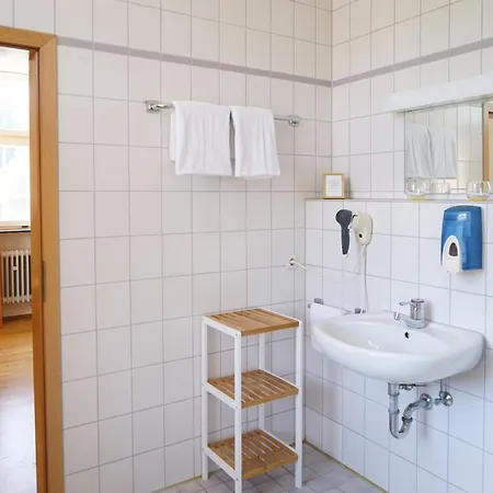 Schuetzen Hotel 2*